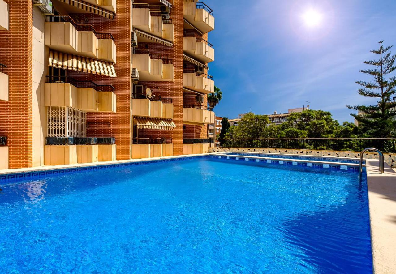 Holiday Royal Suite Concordia Torrevieja Buitenkant foto