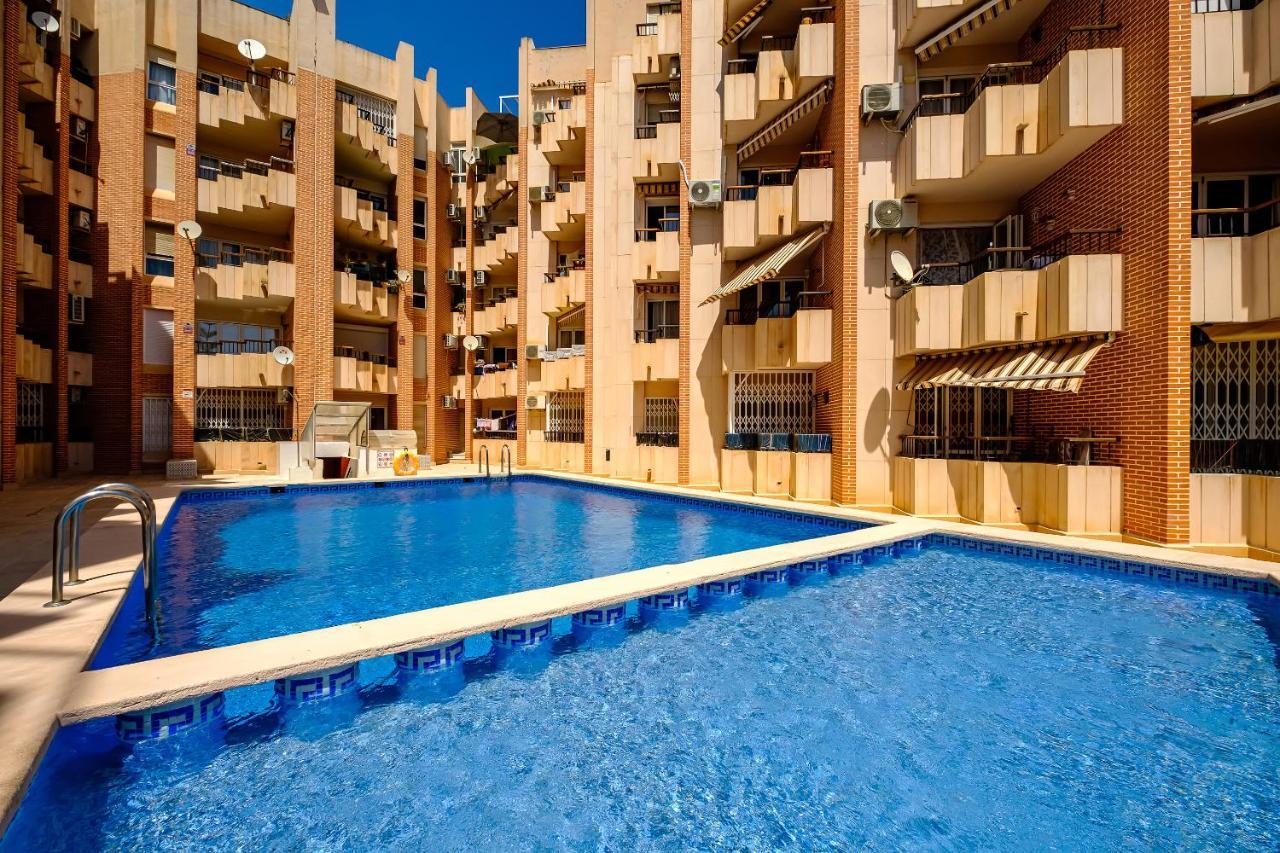 Holiday Royal Suite Concordia Torrevieja Buitenkant foto