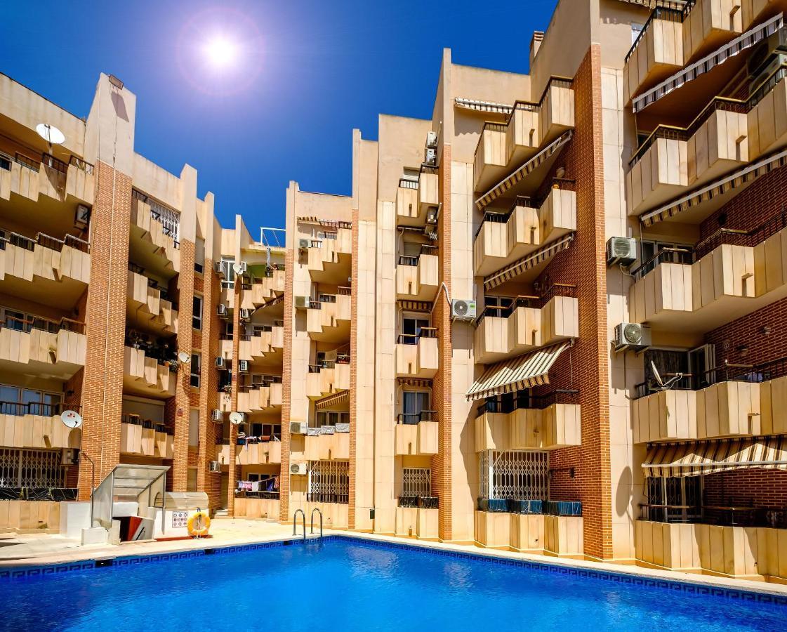 Holiday Royal Suite Concordia Torrevieja Buitenkant foto