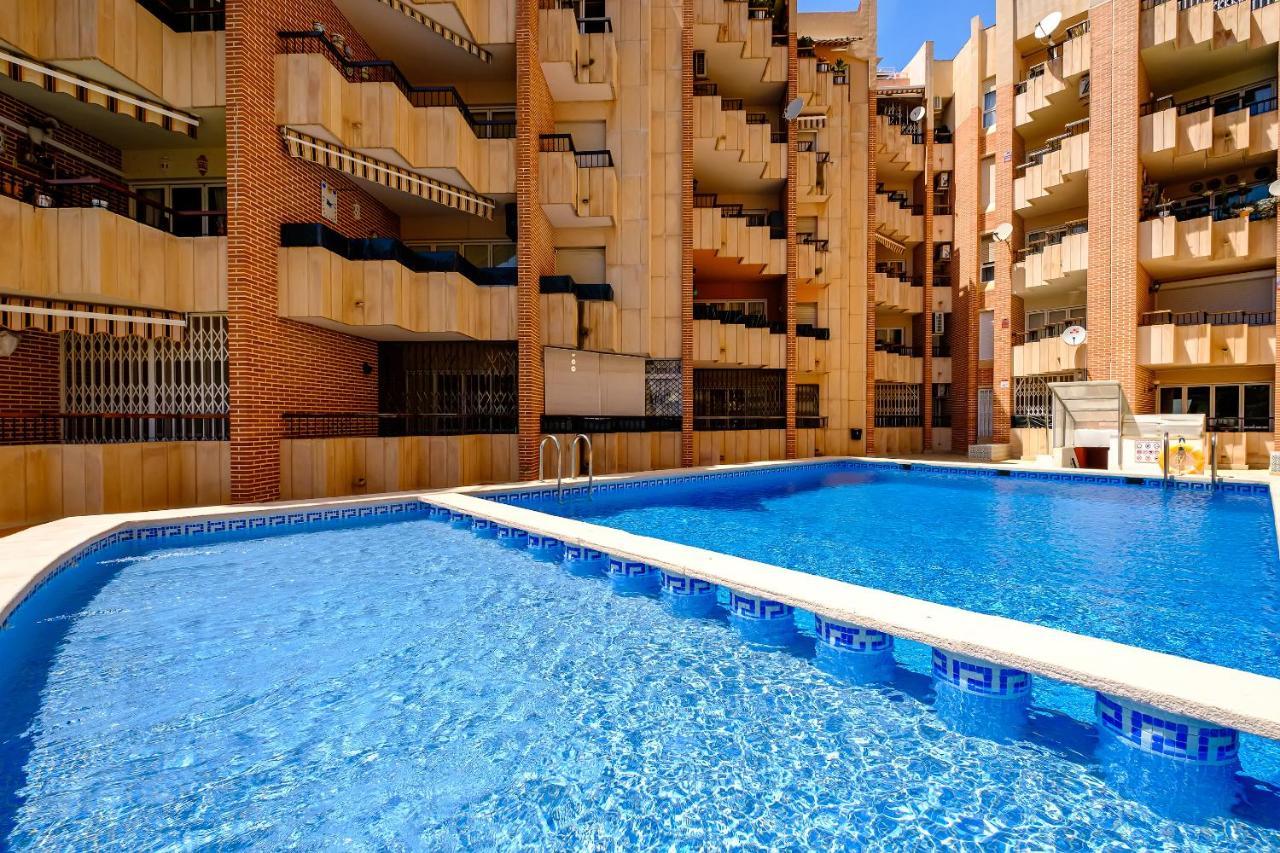 Holiday Royal Suite Concordia Torrevieja Buitenkant foto