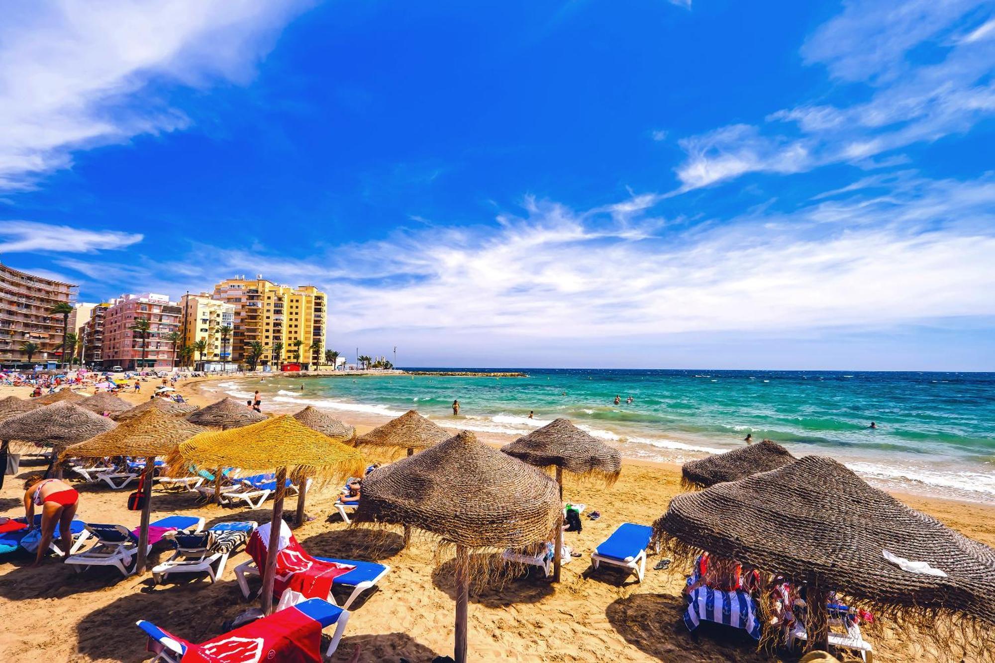 Holiday Royal Suite Concordia Torrevieja Buitenkant foto